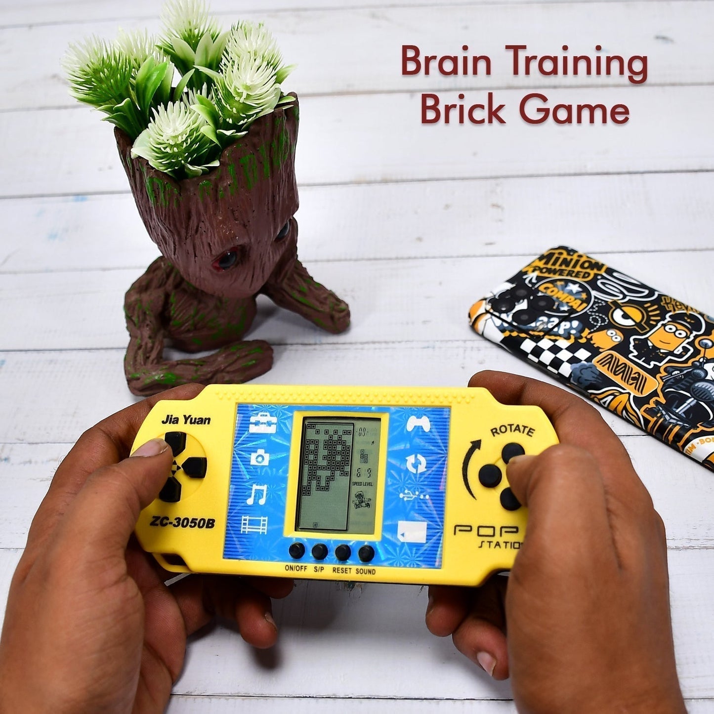 Handheld Video Game Station Pocket Game Toy.