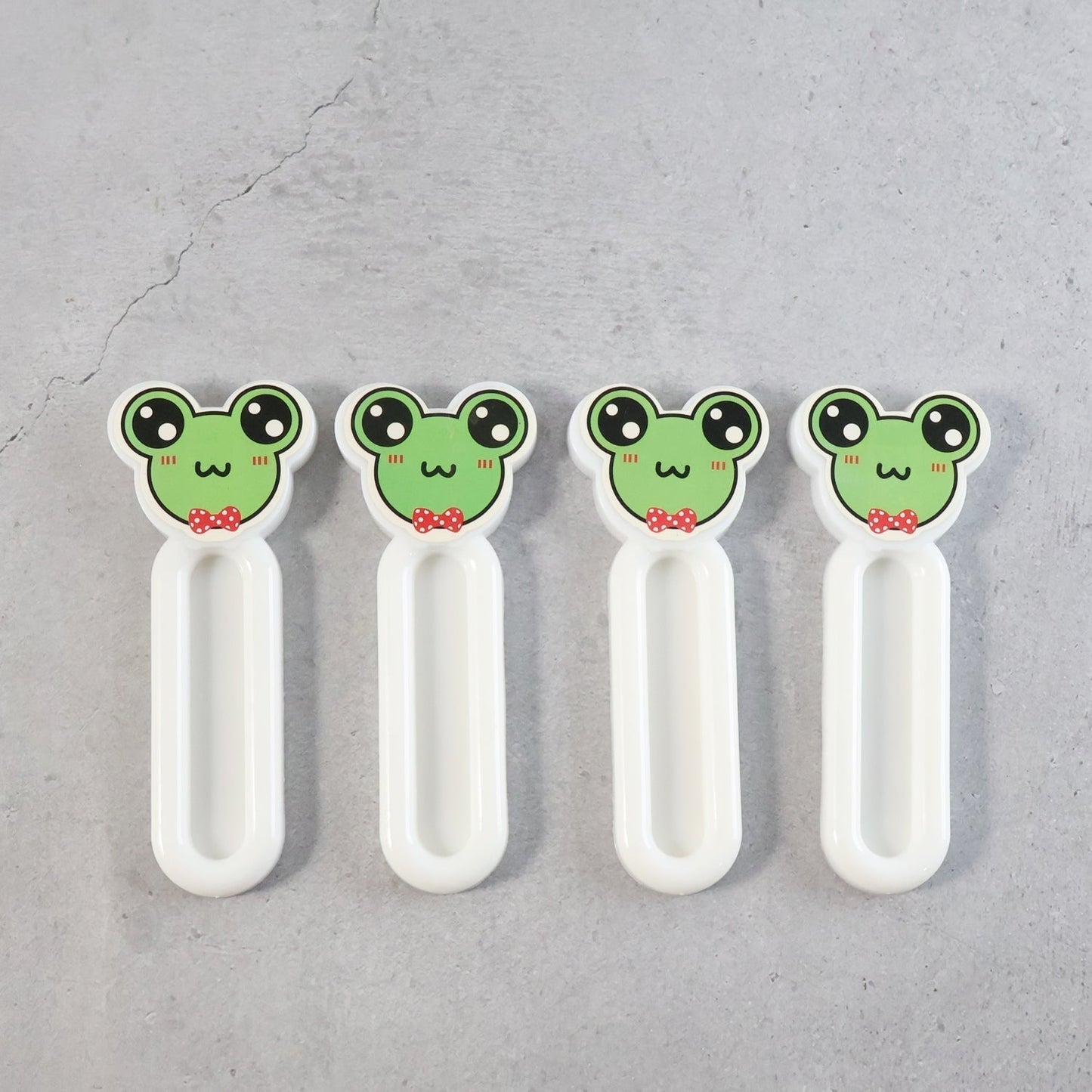 Self Stick Push Pull Helper (4 Pc)
