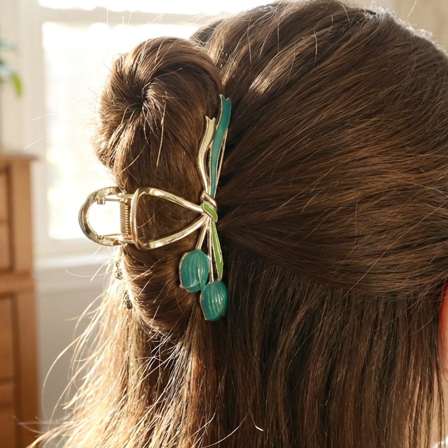 Elegant Decorative Hair Claw Clip (1 Pc)