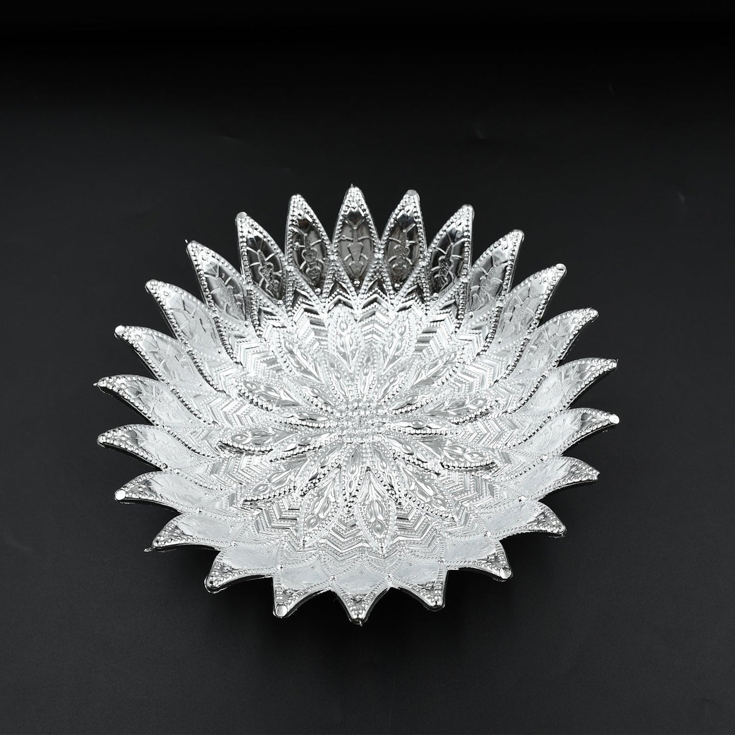 Plastic Silver Finish Serving Tray, Decorative Multipurpose Tray (1 Pc)