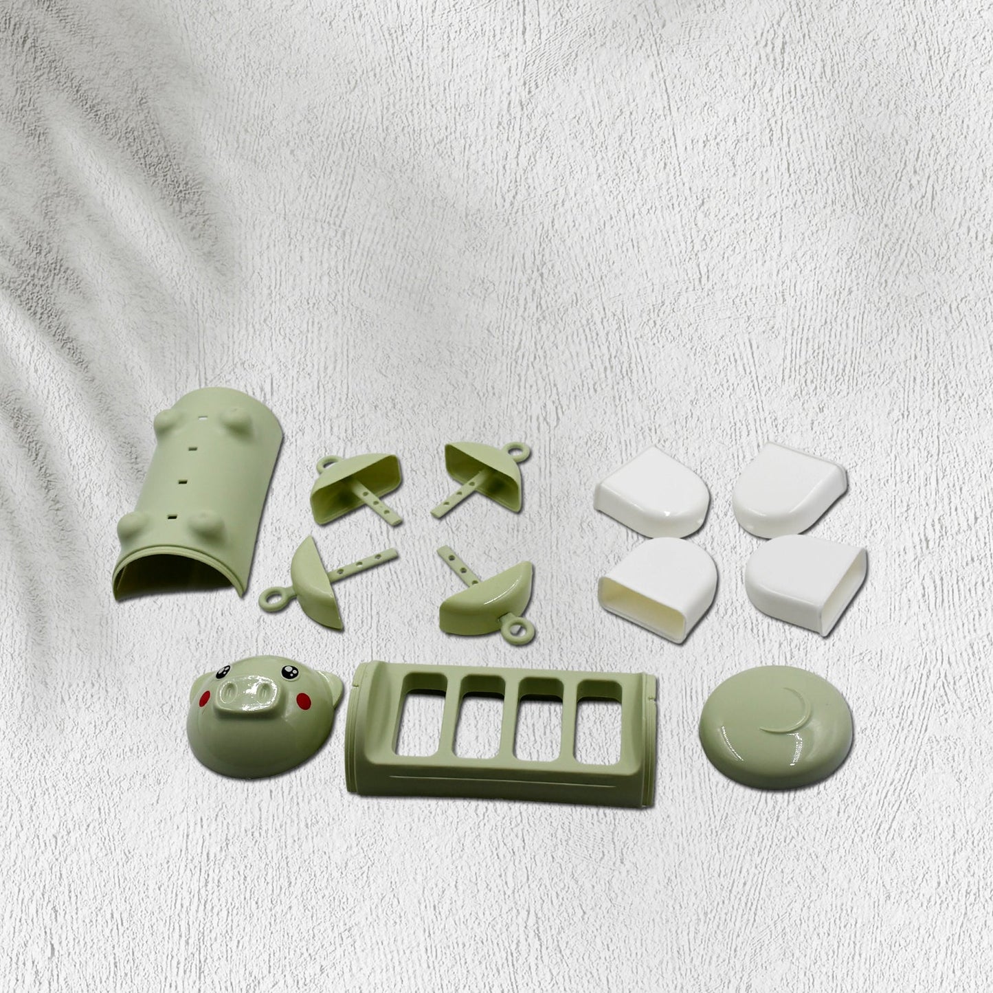 Pig Shape Mold Ice Candy, sicle Mold Ice, Plastic Ice Candy Maker Kulfi Maker Molds Set with 4 Cups