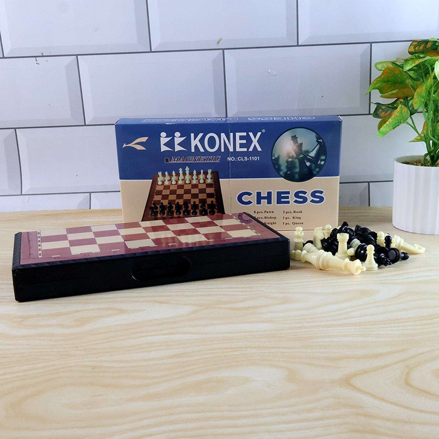 Foldable Magnetic Chess Board Game Set (24 x 24 Cm)
