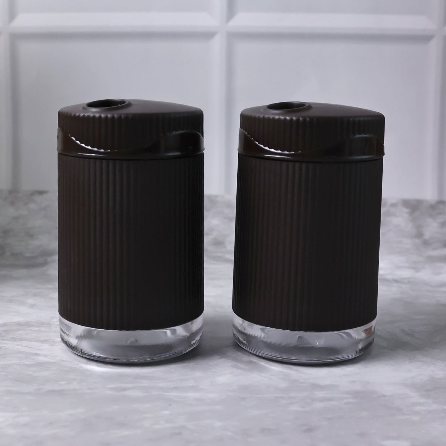 Supermom Linoo Salt & Pepper Dispenser Set (2 Pc)