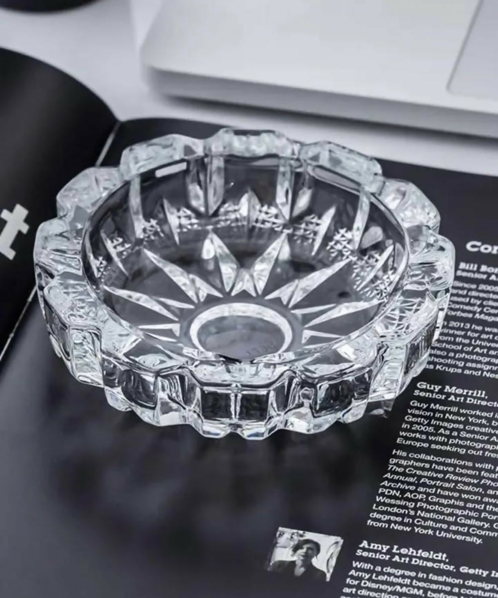 Diamond-Cut Crystal Glass Ashtray for Home, Bar & Office Decor