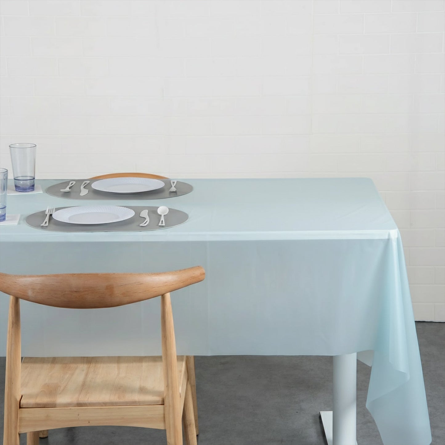 Waterproof Disposable Plastic Table Cover 137 × 183 cm