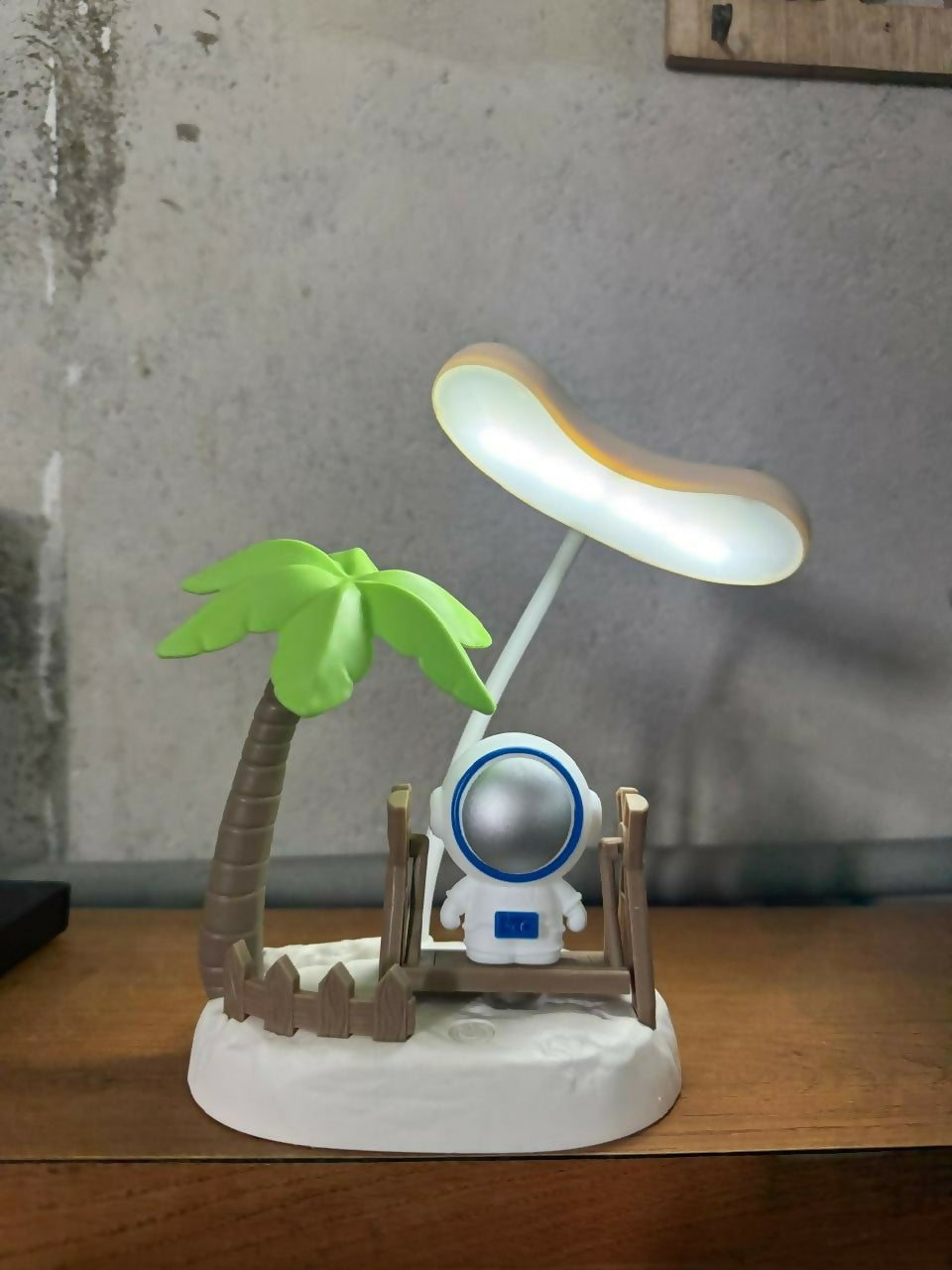 Astronaut Swing Desk Lamp with 3 Modes LED Light for Kids