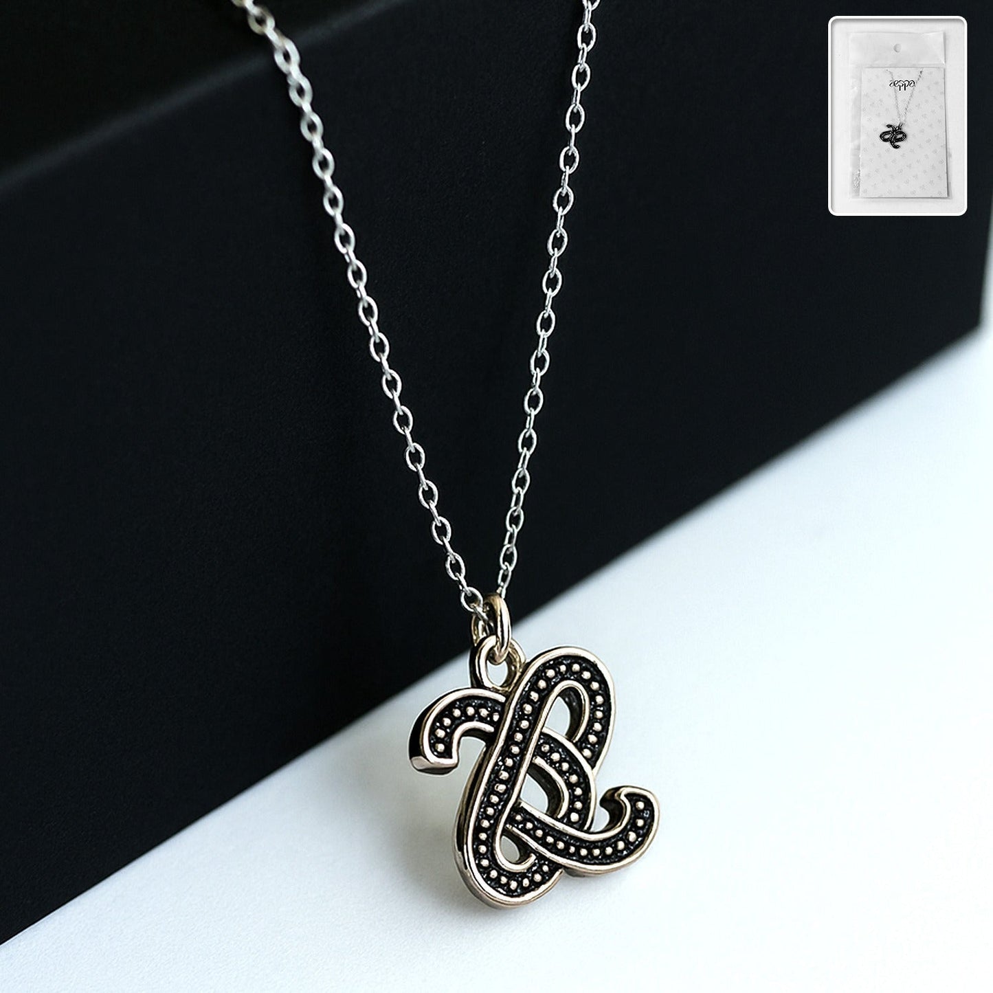 Pendant Necklace – Single Piece (Random Mix Design)