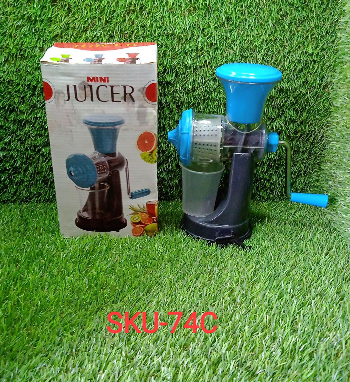 Fruit and Vegetable Juicer nano or mini Juicer