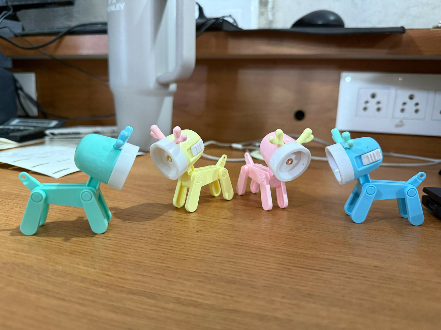 Cute Dog LED Mini Flashlight Toy for Kids Portable Torch Light(Color may vary)