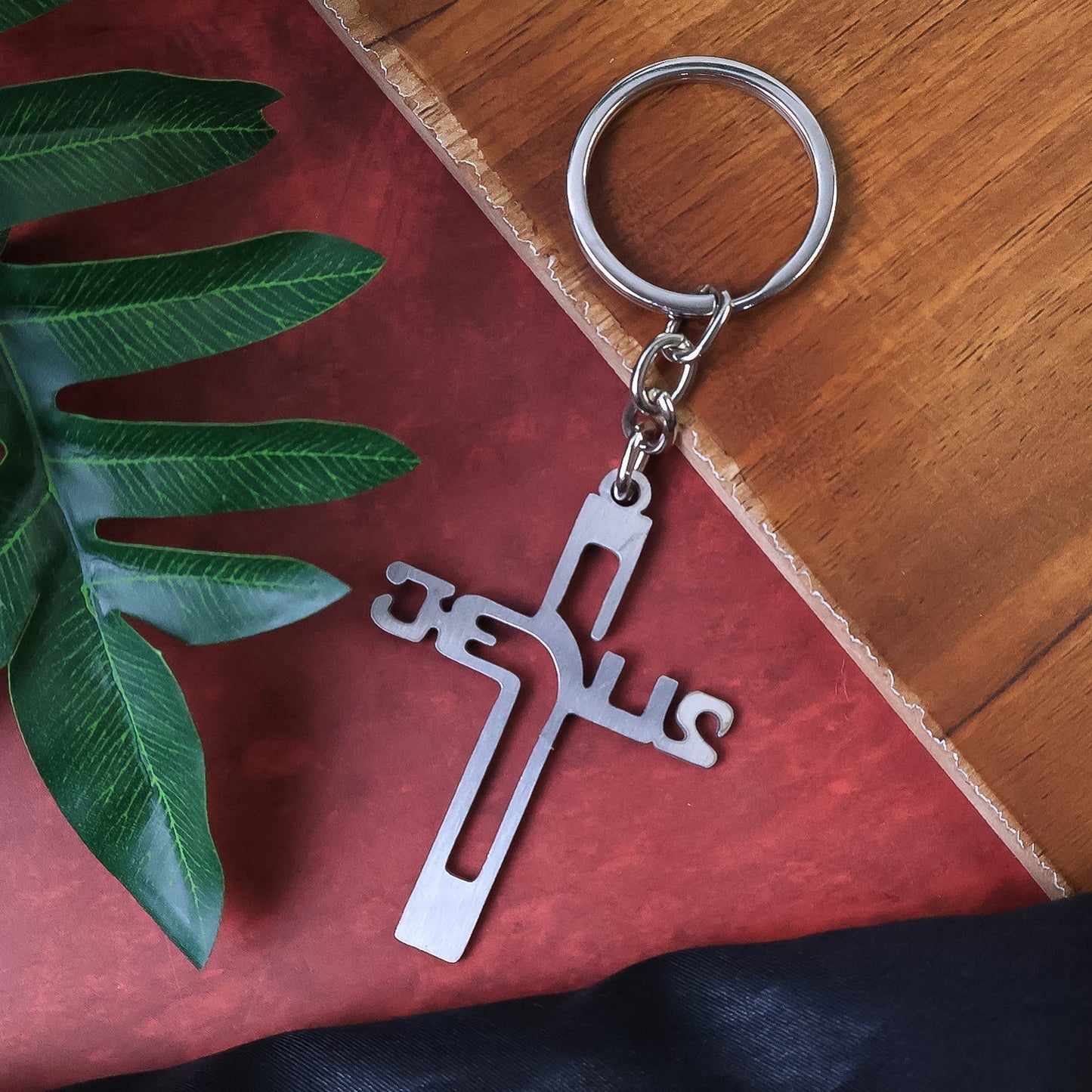 Elegant Metal Cross Keychain with Gujarati "Jesus" Script â€“ Religious Faith Key Ring