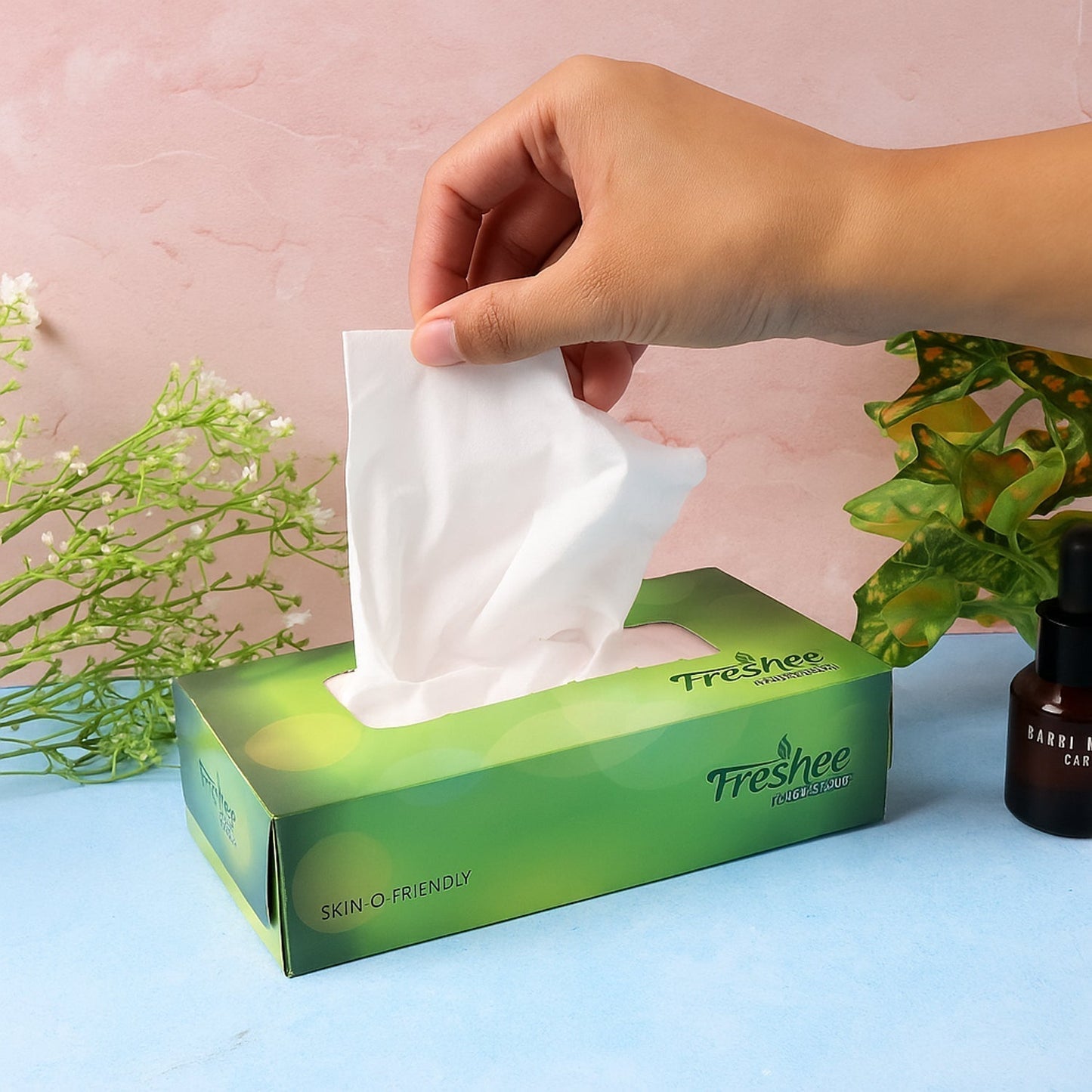 Freshee Premium Skin-Friendly Facial Tissues â€” 100 Pc Box (18 x 20 cm)
