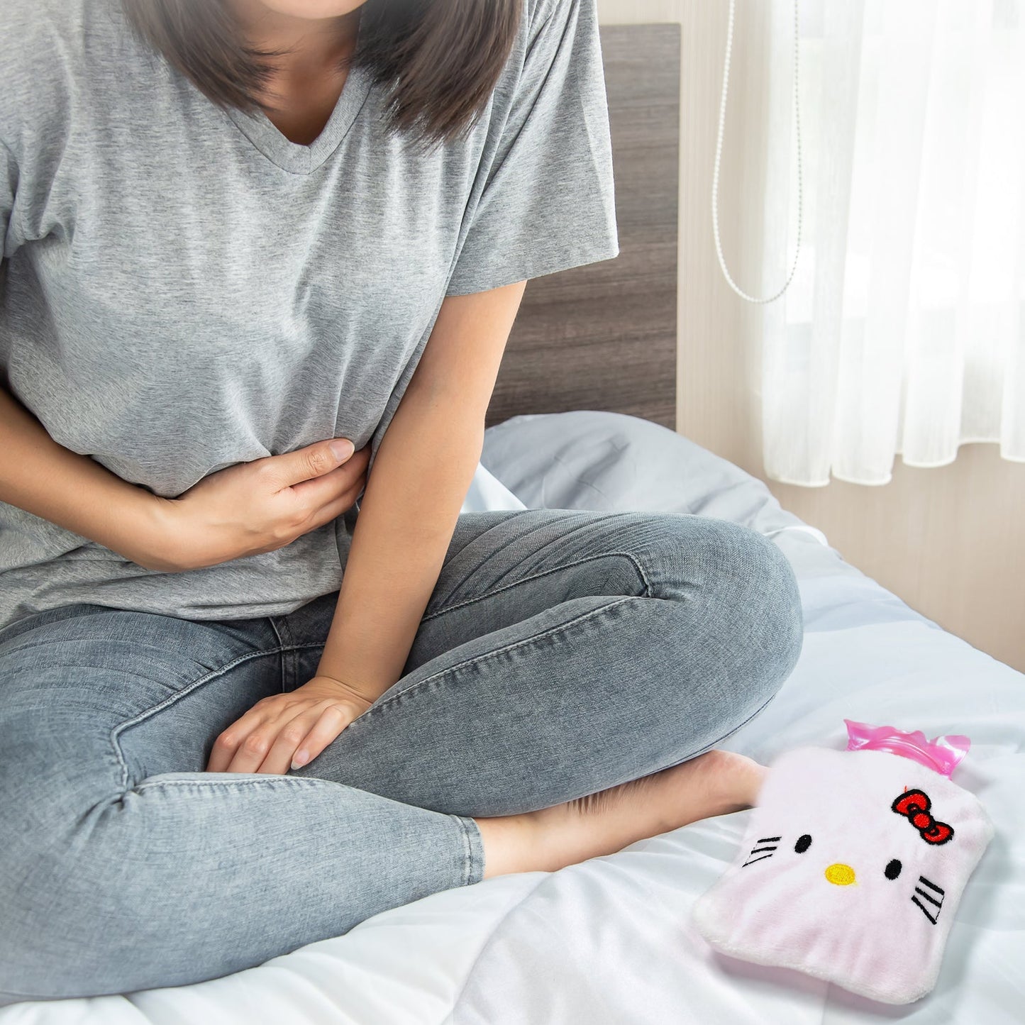 White Small Hot Water Bag â€“ Pain Relief for Neck, Shoulder, Hand & Feet, Menstrual Cramps Warmer