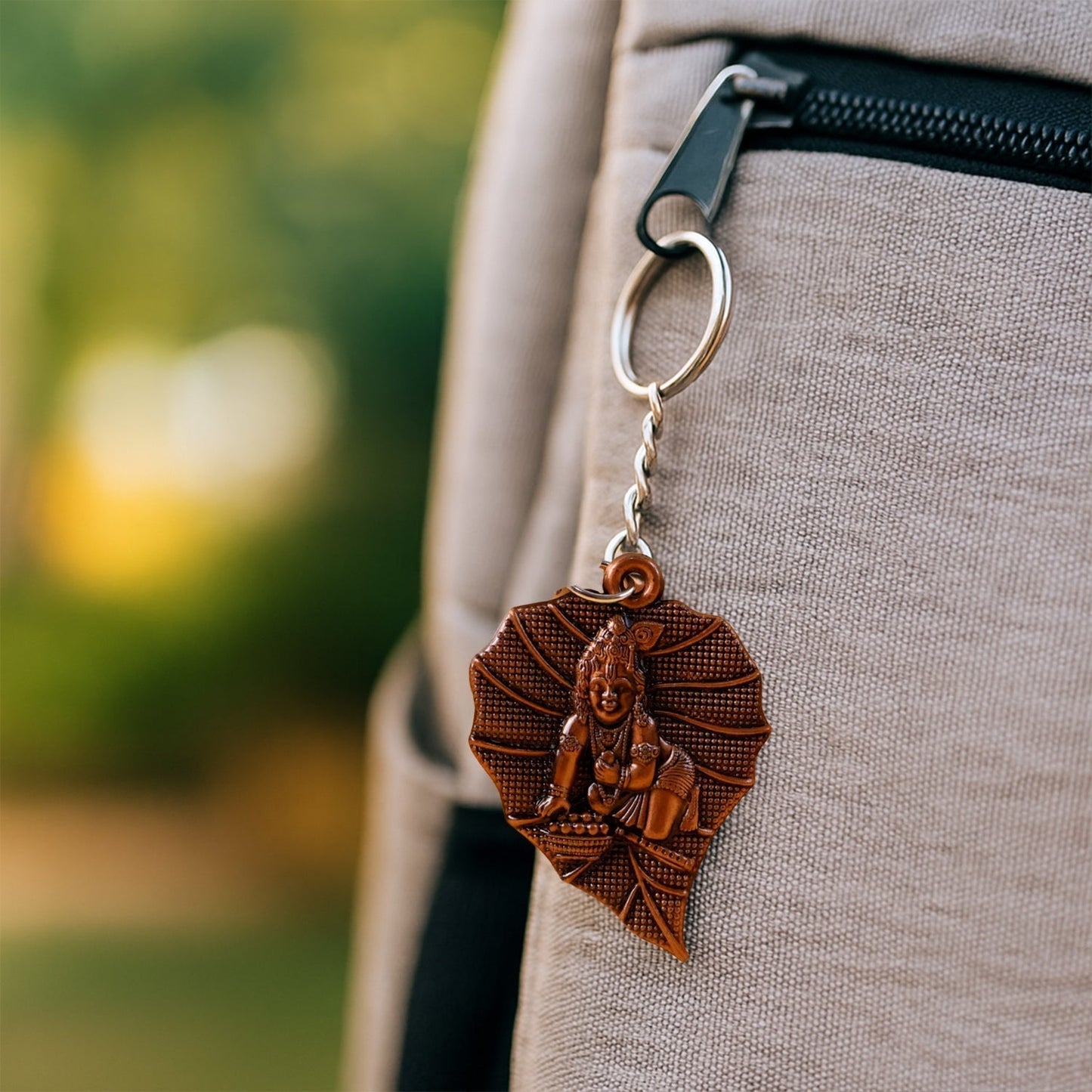 Premium Antique-Finish Metal Keychain (1 Pc)