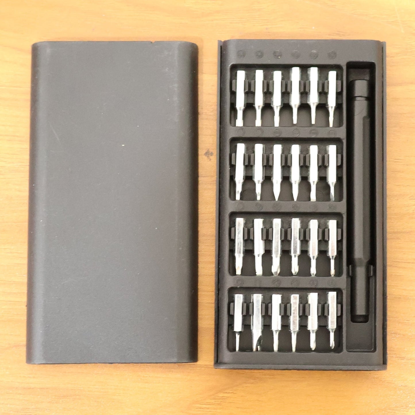 24 in 1 Precision Screwdriver Tool Kit Ð Small Size(1 Set)