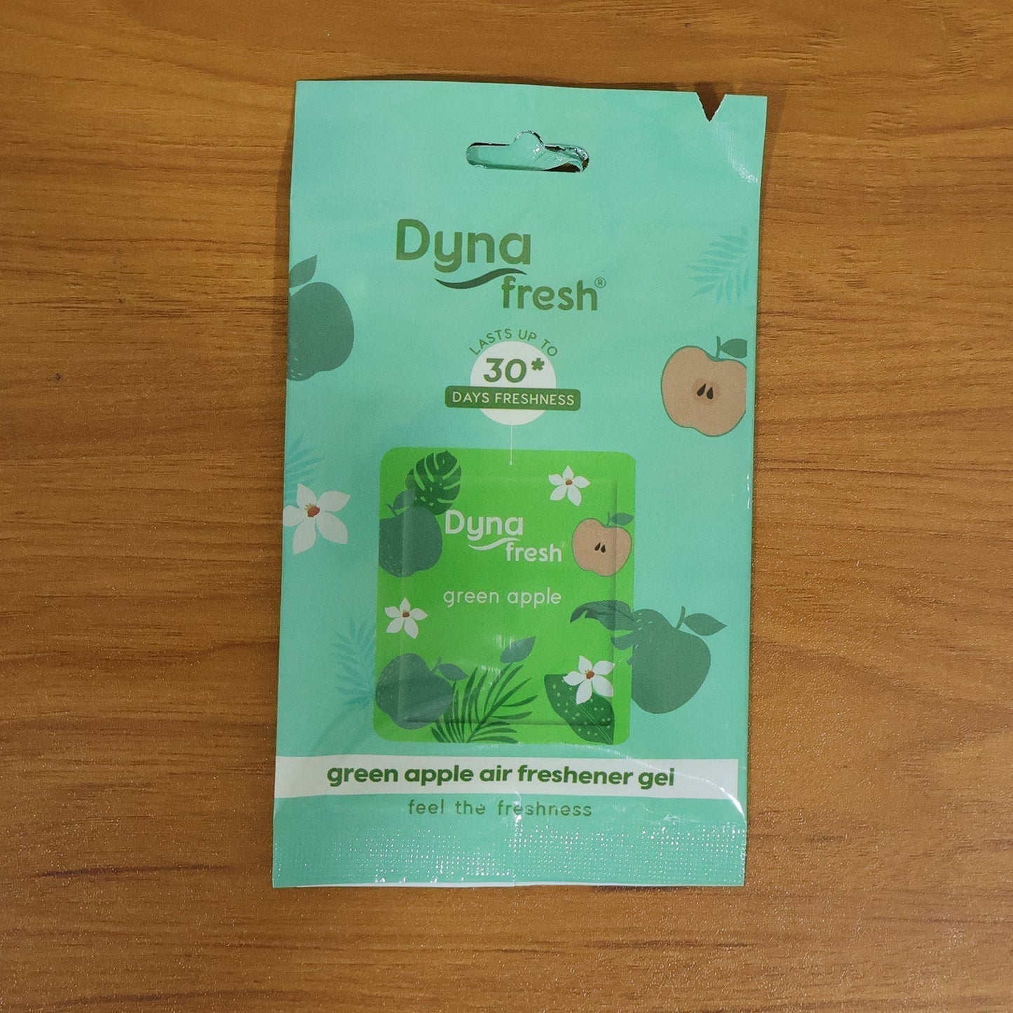 Green Apple Hanging Air Freshener Gel (1 Pc, 10 Gm)