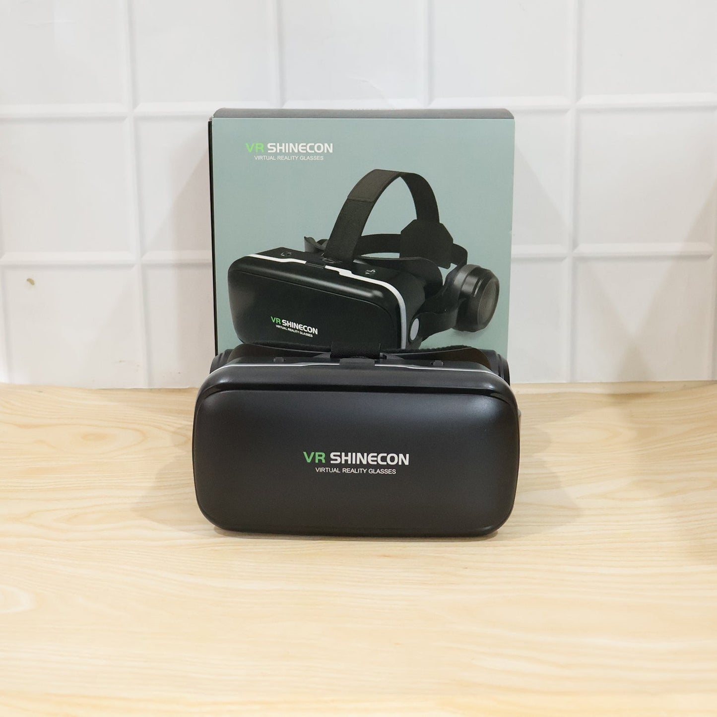 3D / HD VR Glasses Virtual Reality Goggles Headset for iOS for Android Smartphone VR Goggles-For 3D VR Movies Video Games with Headphones (1 Pc)