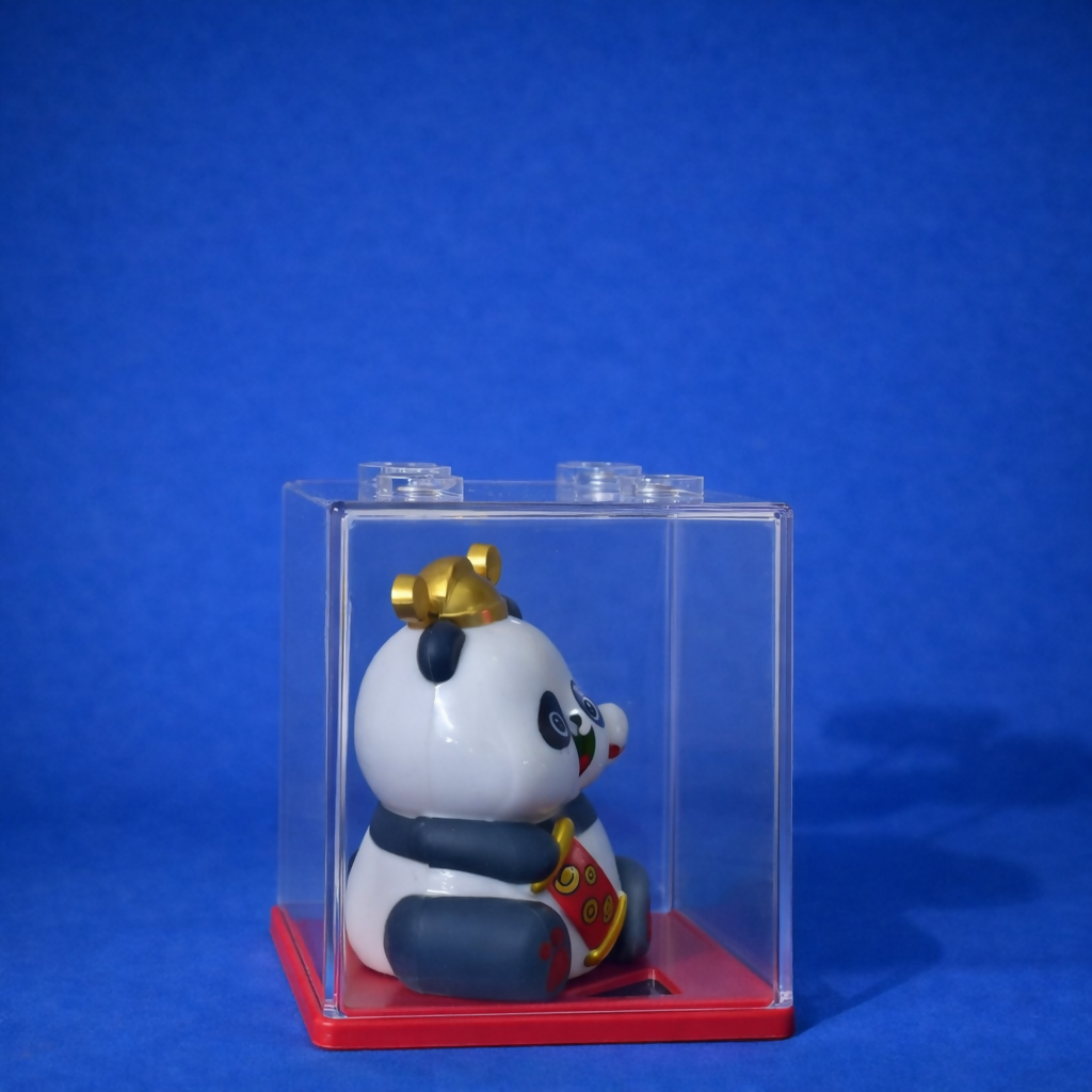 Solar Powered Lucky Panda Waving Toy â€“ Auto Hand Moving Dashboard Decor