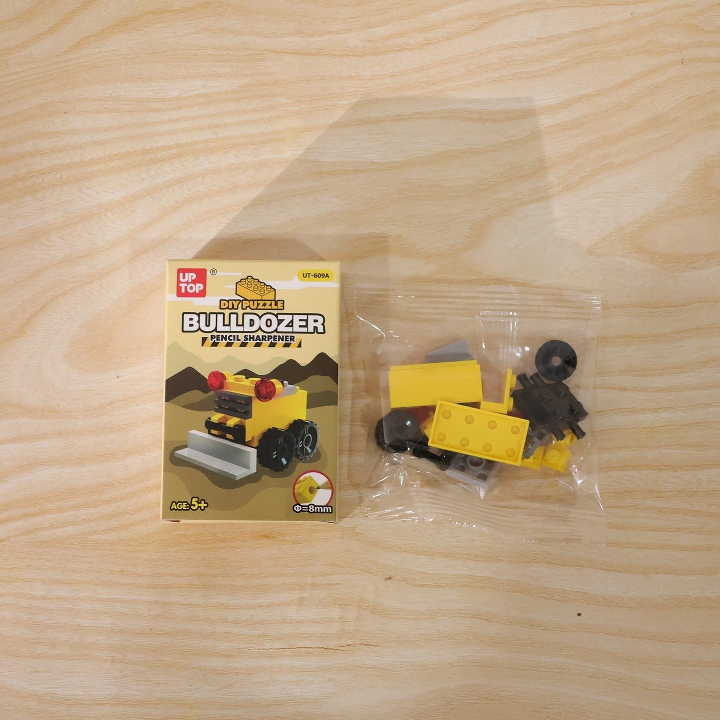 Cute Bulldozer Pencil Sharpener Toy - Fun and Interactive Desk Toy