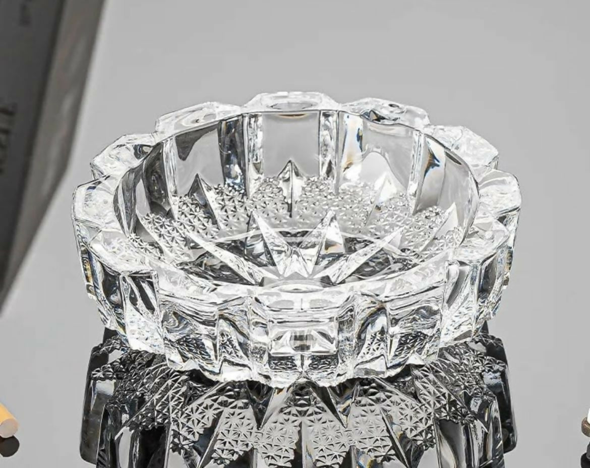 Diamond-Cut Crystal Glass Ashtray for Home, Bar & Office Decor