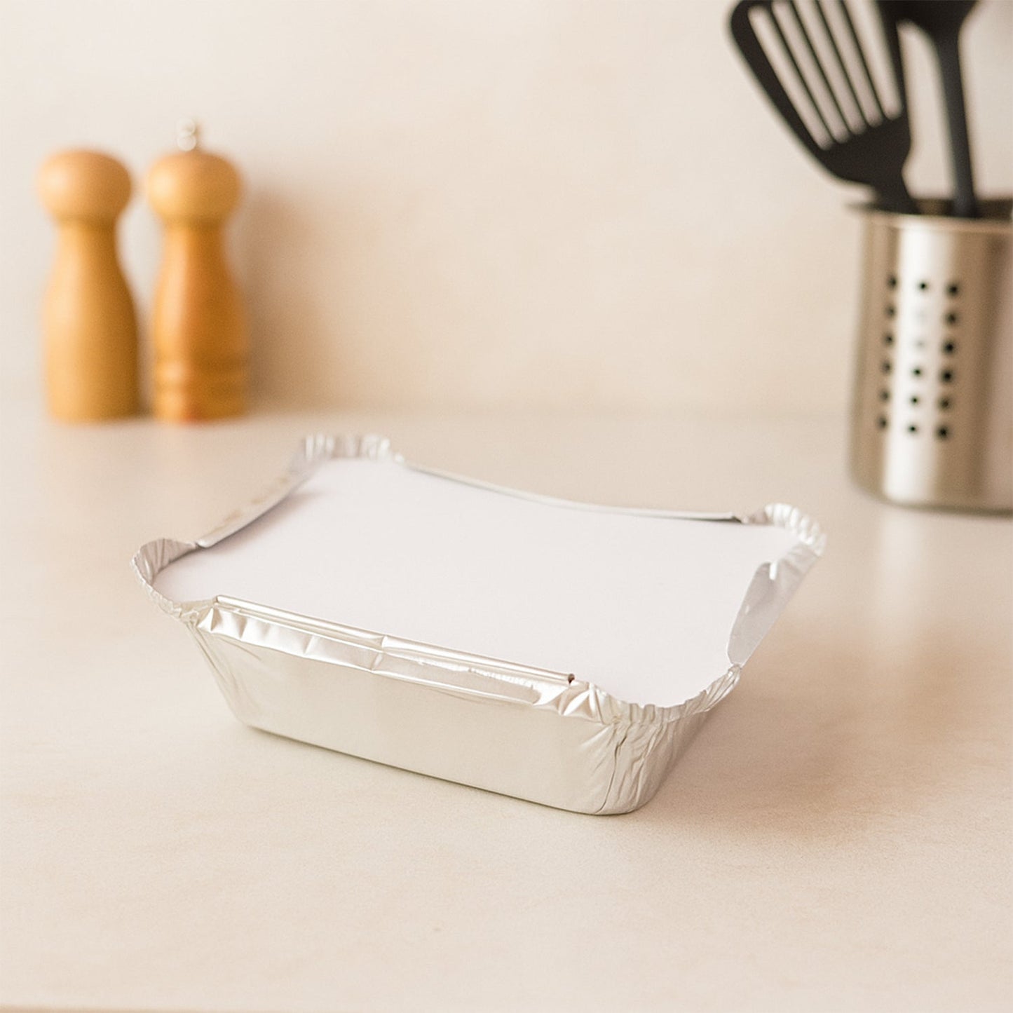 Disposable Aluminium Food Containers with Lids â€“ 250 ml Capacity (Pack of 25)