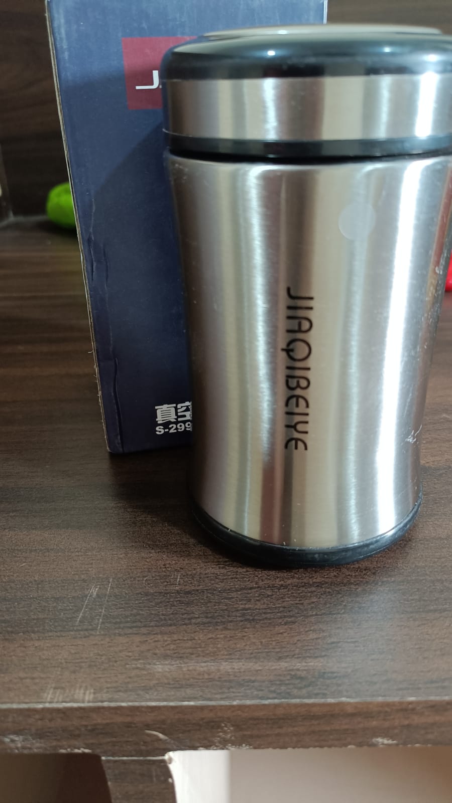 Stainless steel bottles 300Ml Approx. For Storing Water And Some Other Types Of Beverages Etc.