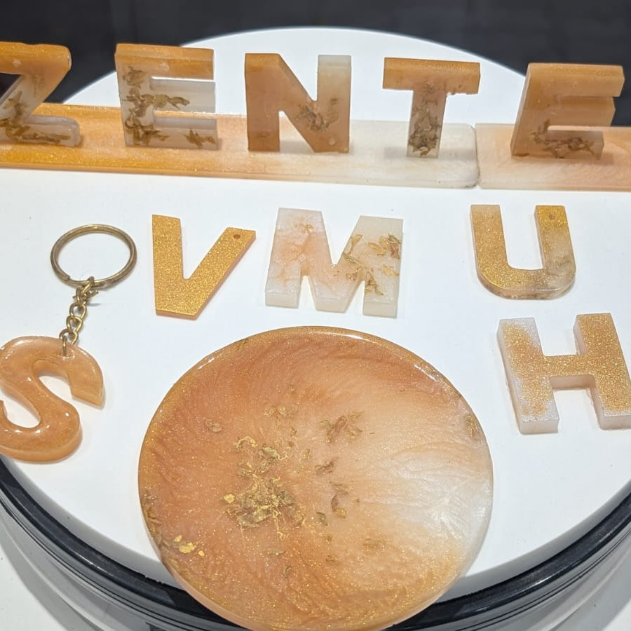 Customized Resin Art Name Display Stand / Personalized Luxury Gift Item