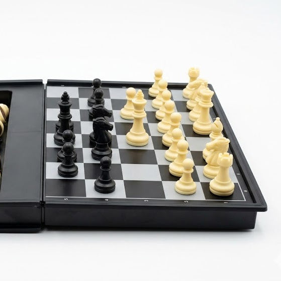 Magnetic Travel Chess Set (Medium/Large) | Folding Portable Board with High-Quality Magnetic Pieces