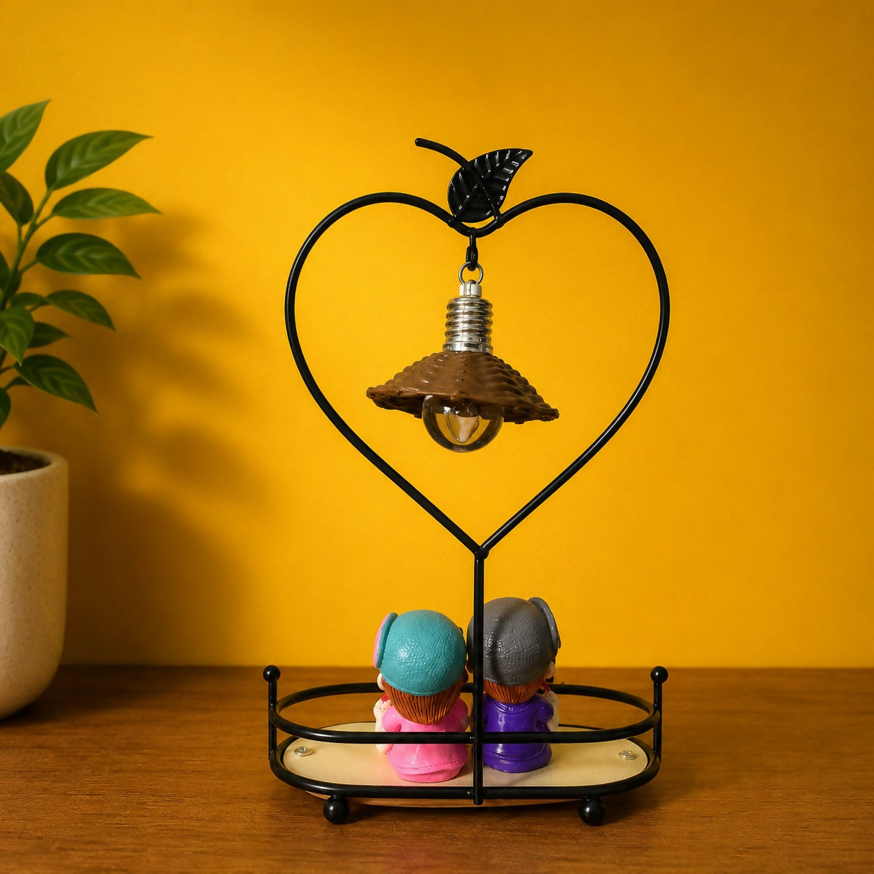 Romantic Couple Table Lamp Showpiece for Bedroom & Home Decor