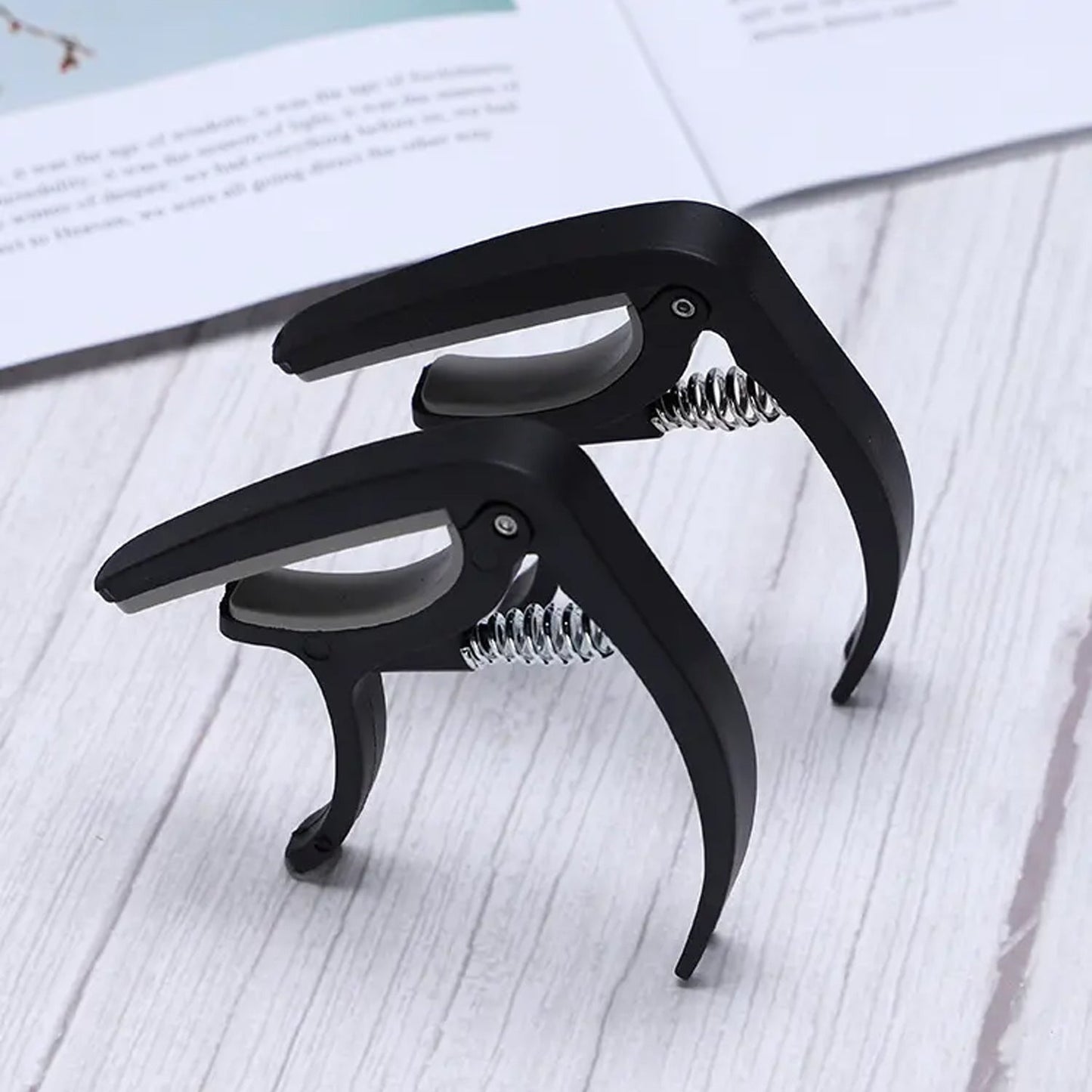 Guitar Capo with Pickup Stand â€“ Soft Capo for Acoustic & Electric Instruments